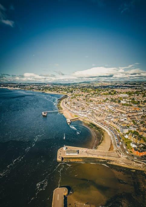 Broughty Ferry Riverview Apt -3 Bedroom -Sleeps 6 エクステリア 写真